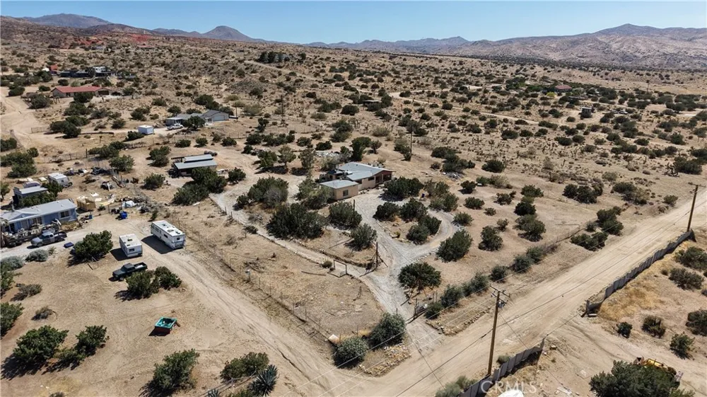 25435 Skyline Drive Apple Valley, CA 92308