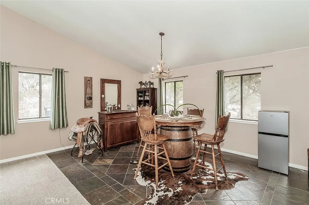 34133 Natoma Auberry, CA 93602