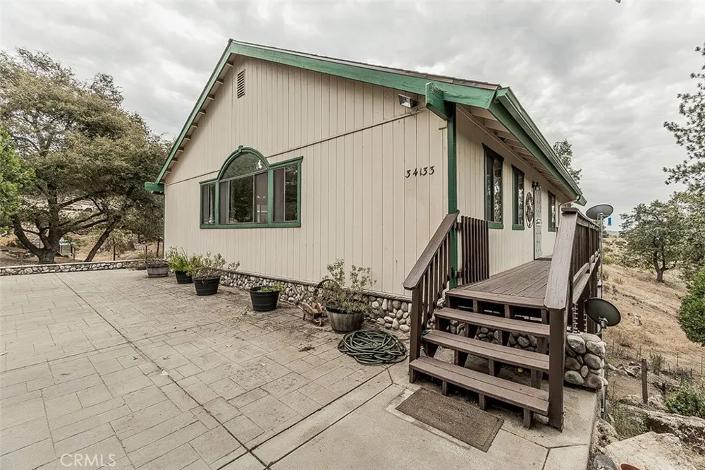 34133 Natoma Auberry, CA 93602