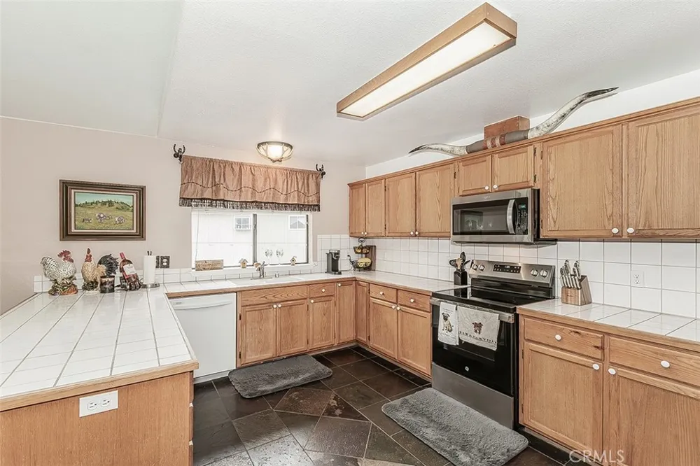 34133 Natoma Auberry, CA 93602