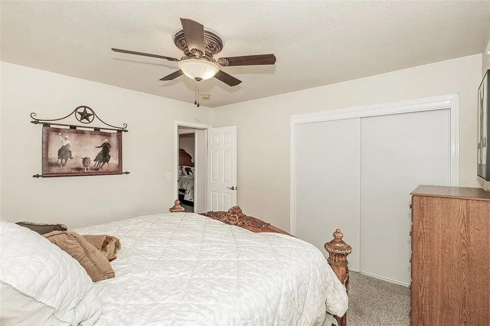 34133 Natoma Auberry, CA 93602