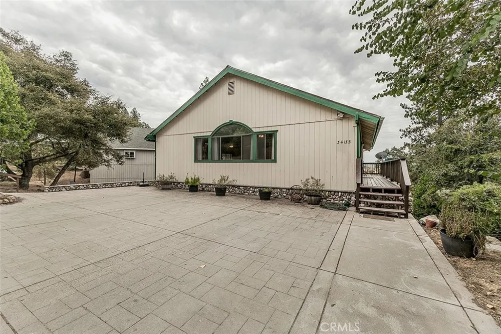 34133 Natoma Auberry, CA 93602