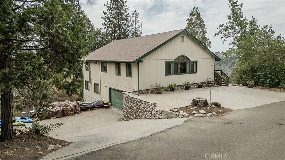 34133 Natoma Auberry, CA 93602