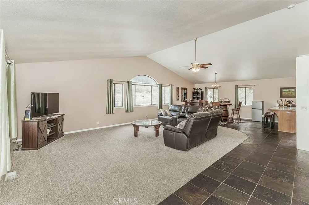 34133 Natoma Auberry, CA 93602