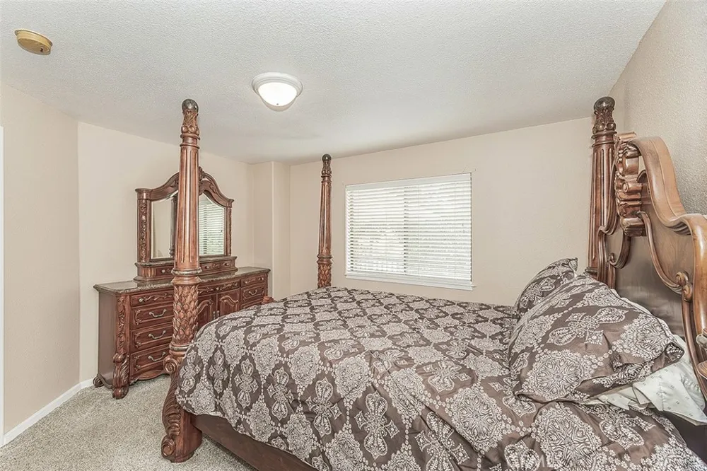 34133 Natoma Auberry, CA 93602