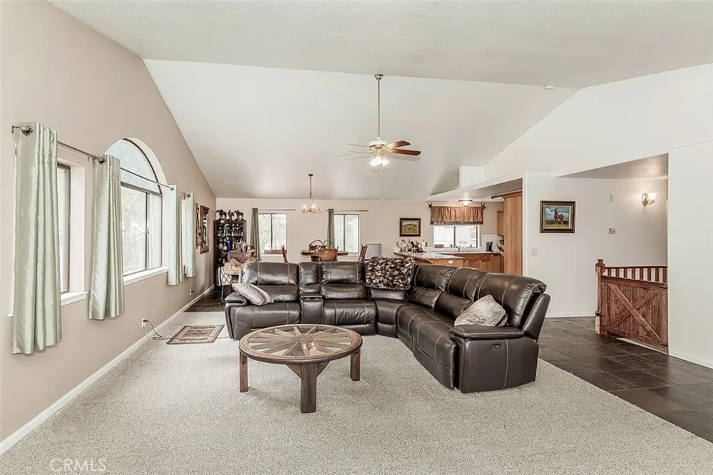 34133 Natoma Auberry, CA 93602