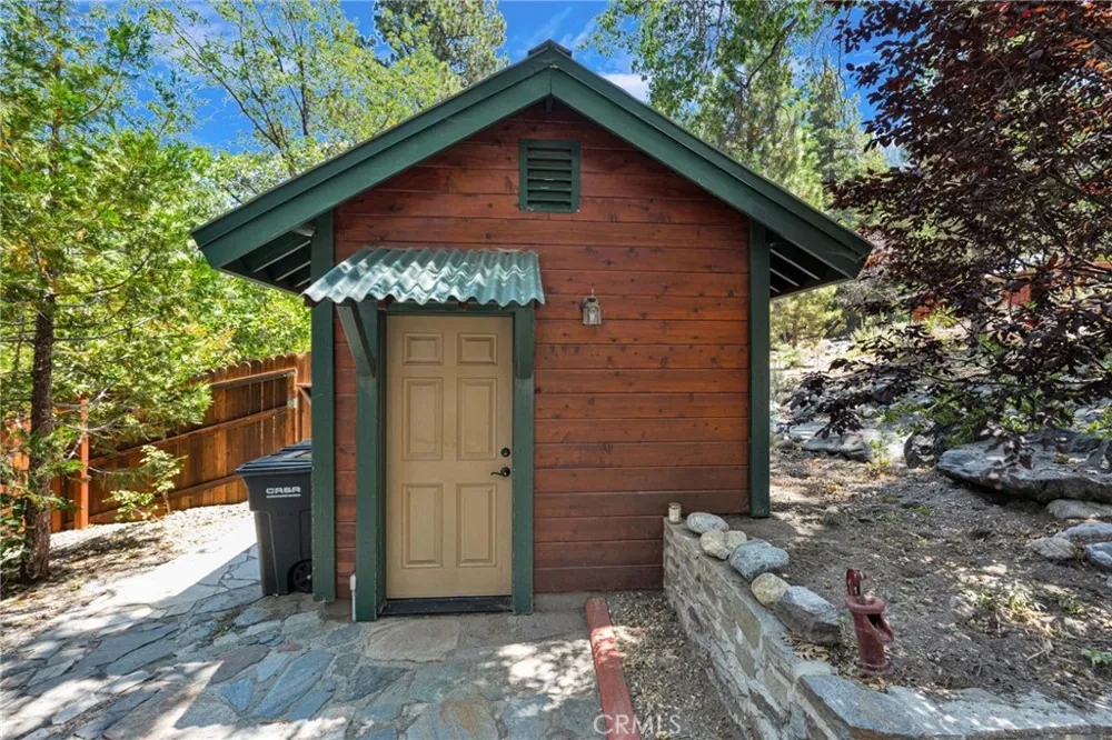5410 Acorn Drive Wrightwood, CA 92397
