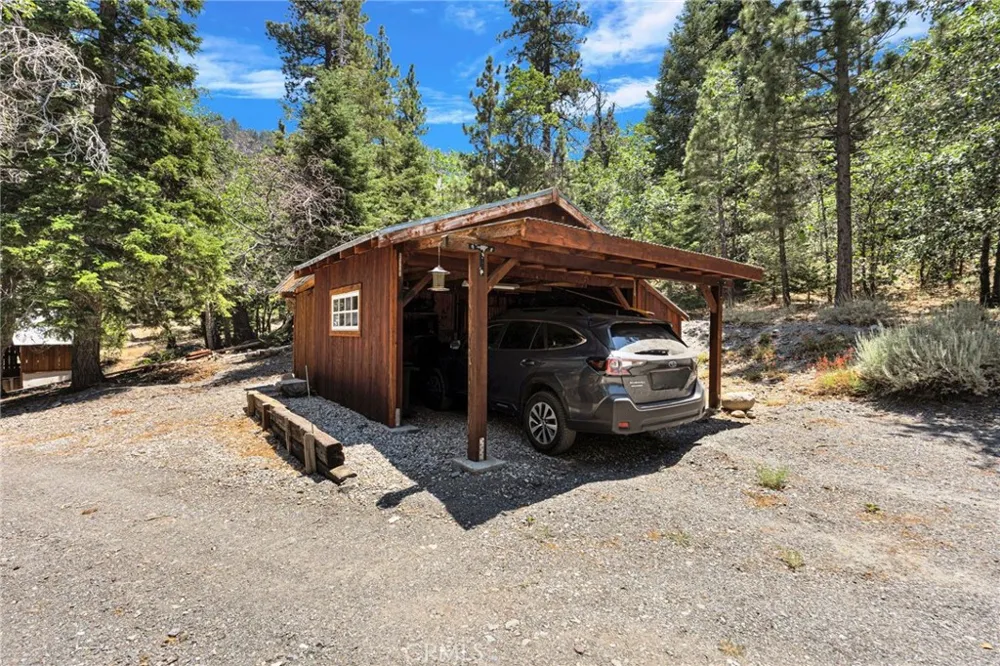 5410 Acorn Drive Wrightwood, CA 92397