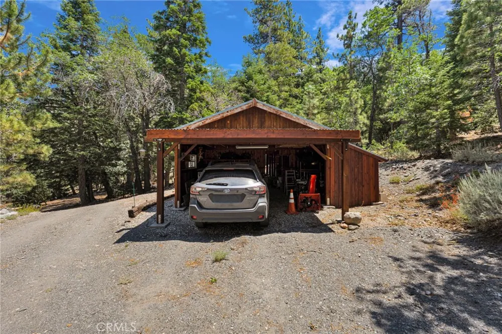 5410 Acorn Drive Wrightwood, CA 92397