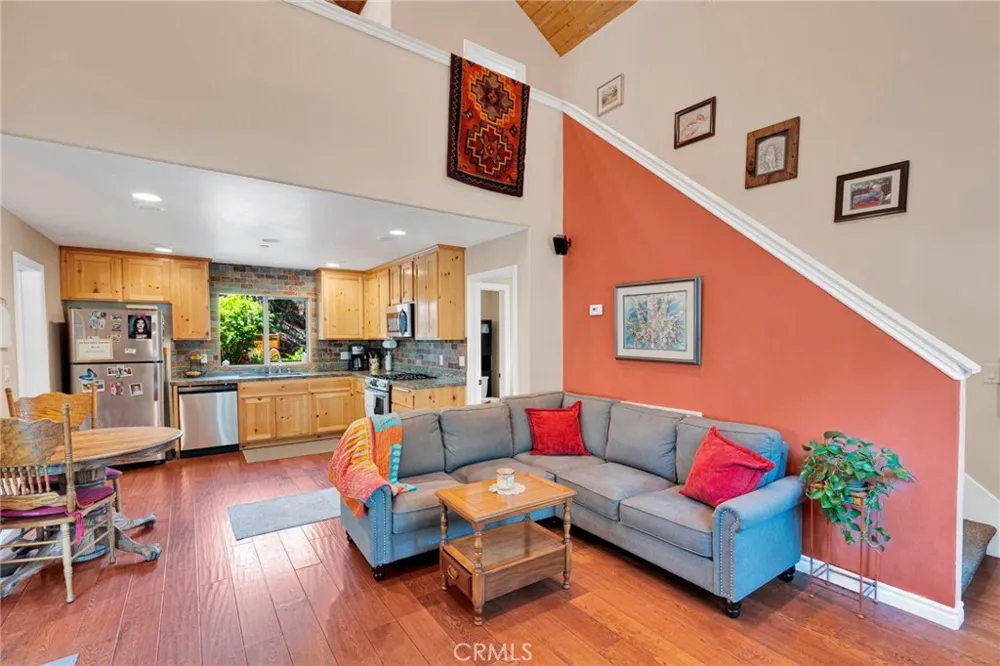 5410 Acorn Drive Wrightwood, CA 92397