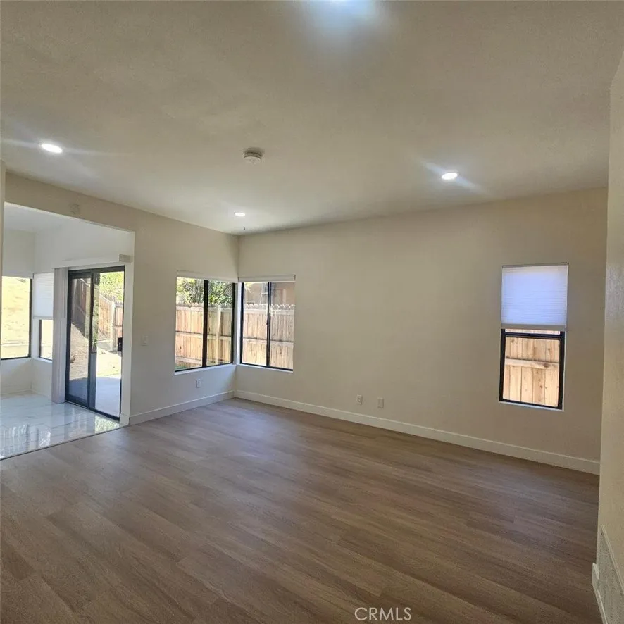 2951 Wimbledon Corona, CA 92879