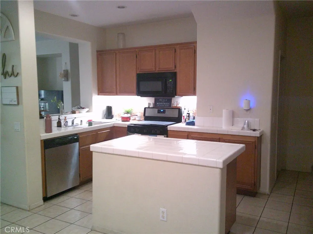 27959 Cactus #B Moreno Valley, CA 92555