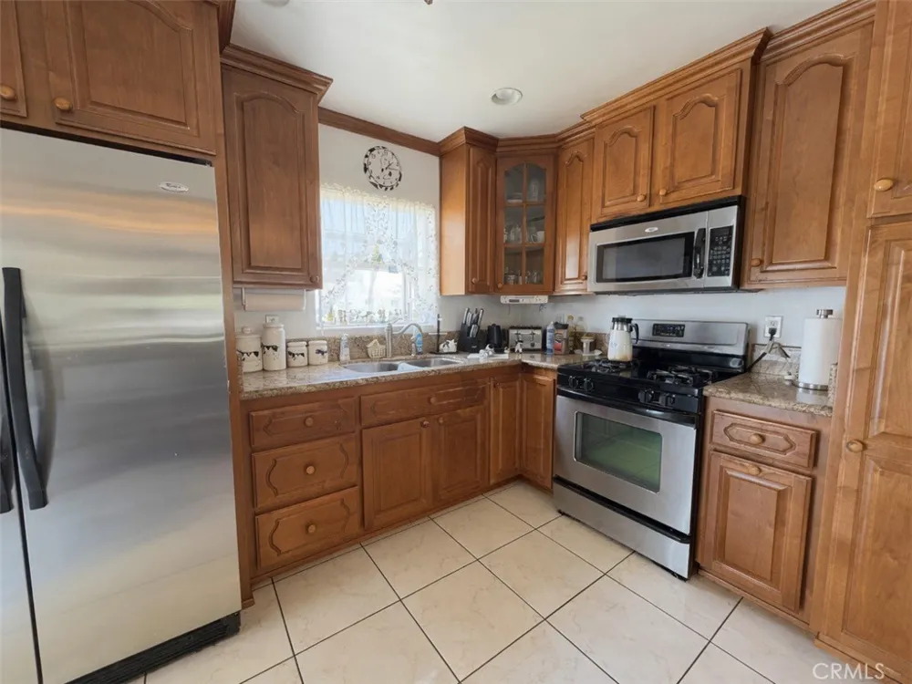 929 Russelle Dr. West Covina, CA 91790