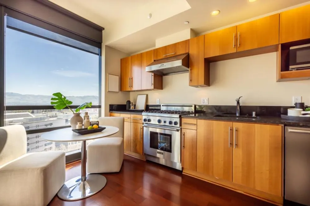 88 E San Fernando Street #1706 San Jose, CA 95113