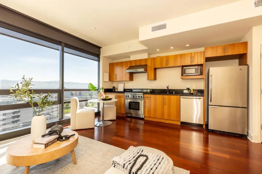 88 E San Fernando Street #1706 San Jose, CA 95113