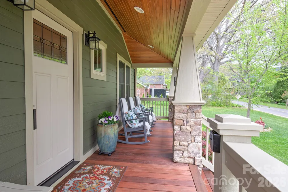 6 Hamlet Street Black Mountain, NC 28711