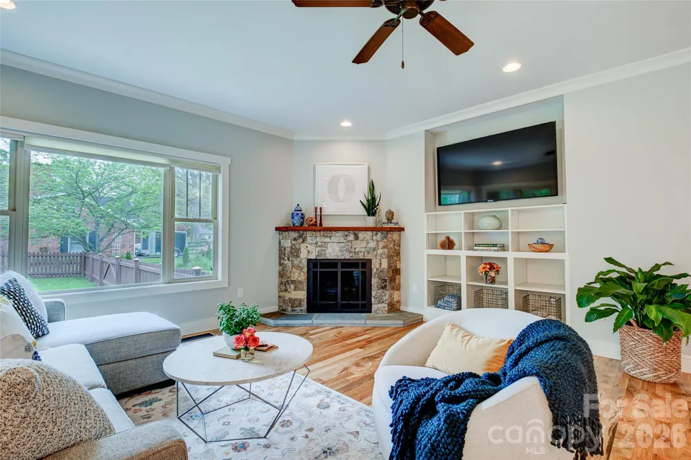 6 Hamlet Street Black Mountain, NC 28711
