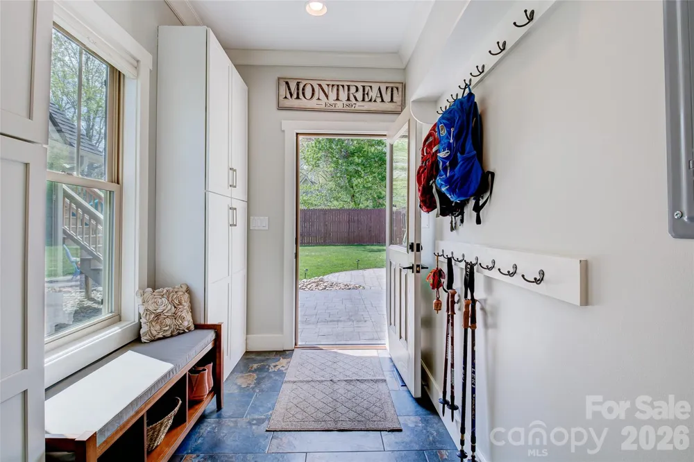 6 Hamlet Street Black Mountain, NC 28711