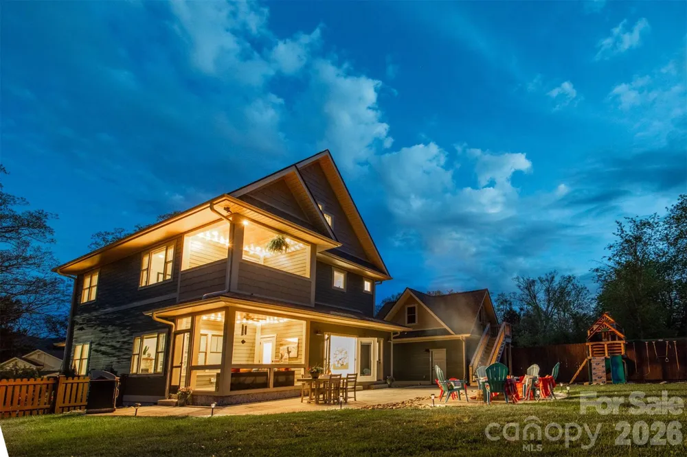 6 Hamlet Street Black Mountain, NC 28711