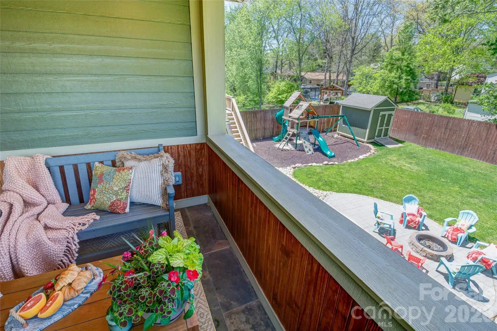 6 Hamlet Street Black Mountain, NC 28711