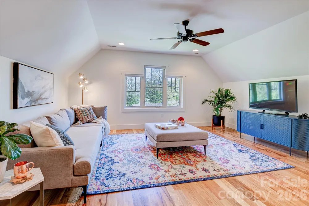 6 Hamlet Street Black Mountain, NC 28711