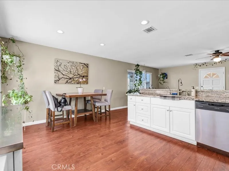 41041 Via Halcon Temecula, CA 92591