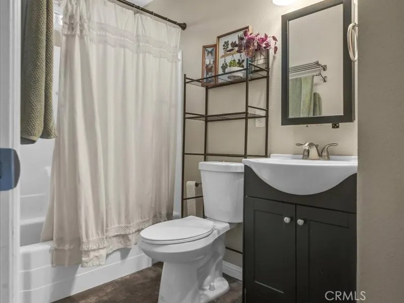 41041 Via Halcon Temecula, CA 92591