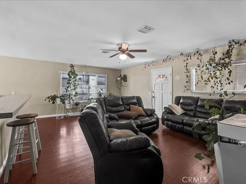 41041 Via Halcon Temecula, CA 92591