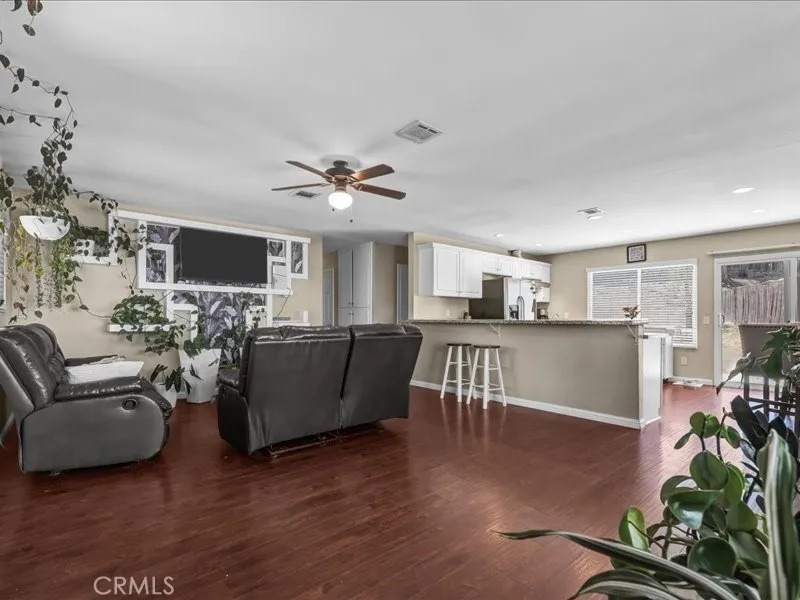 41041 Via Halcon Temecula, CA 92591