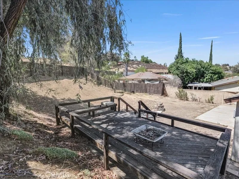 41041 Via Halcon Temecula, CA 92591