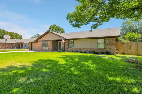 2127 Tanglewood Drive