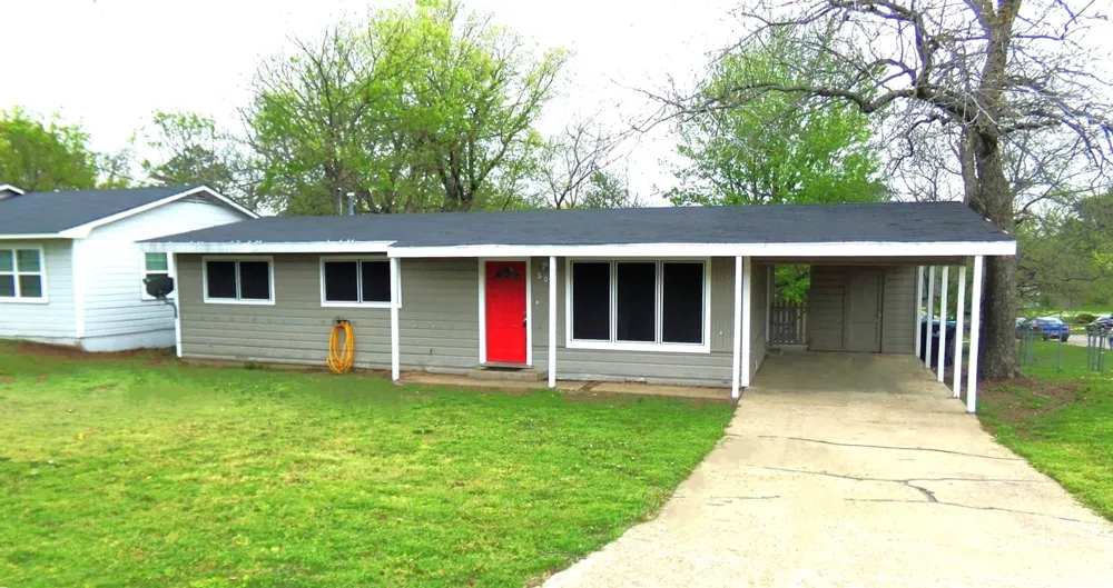 501 S Perry Street Denison, TX 75020