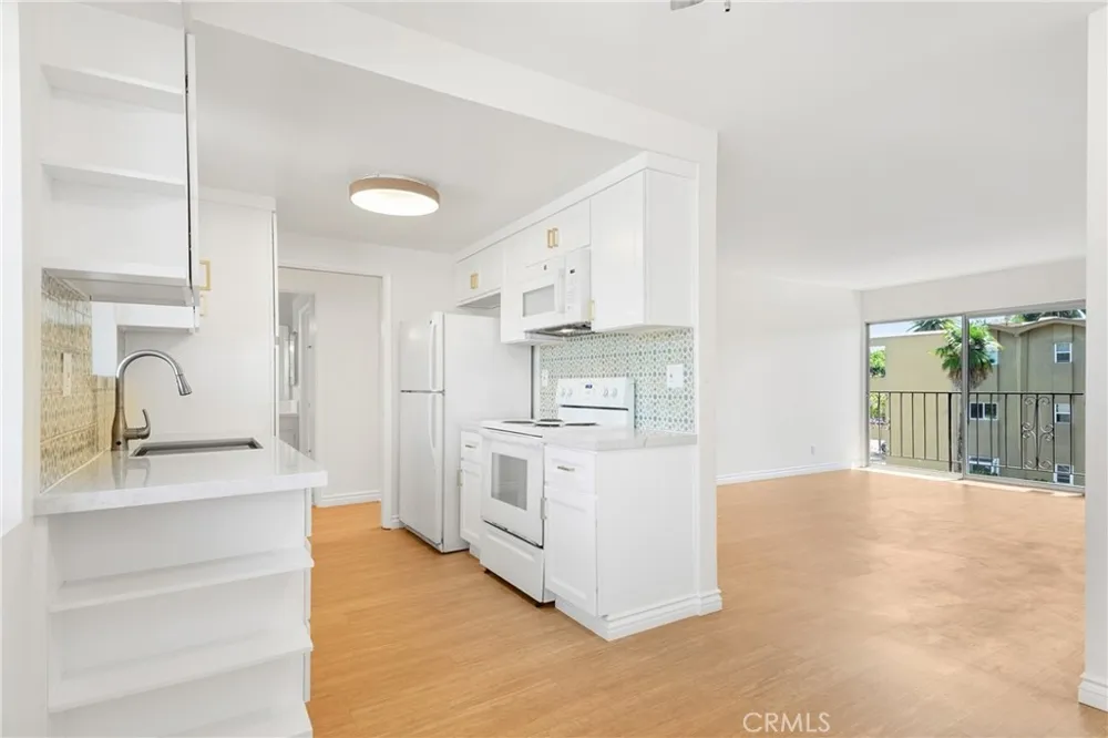 191 Kennebec #302 Long Beach, CA 90803