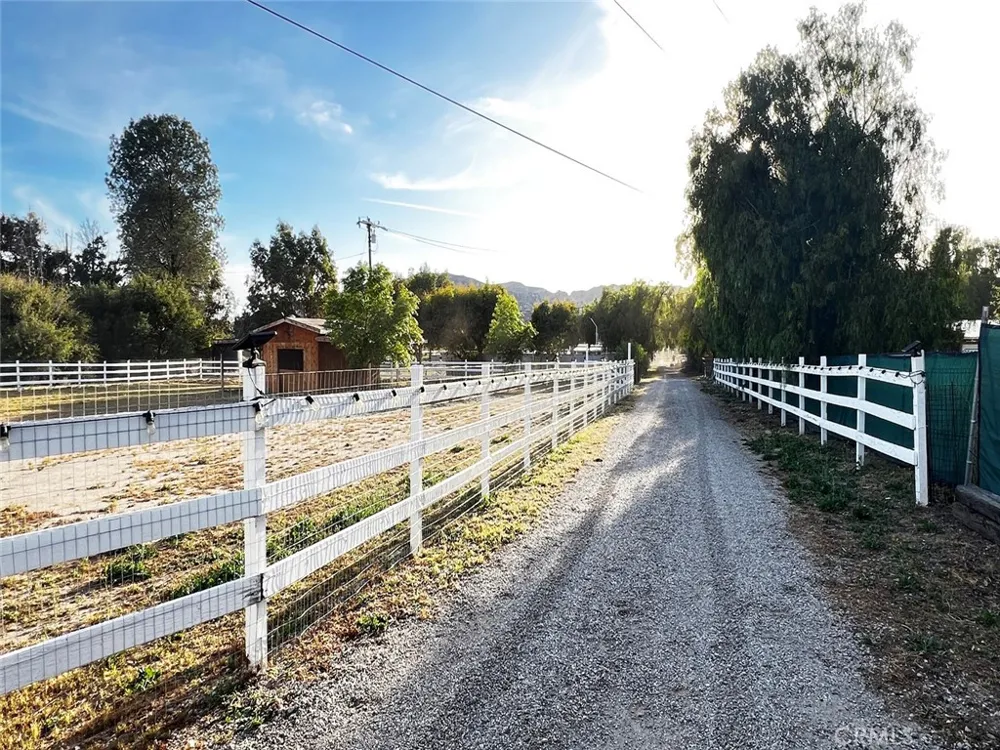 30204 Canoe Canyon Country, CA 91390