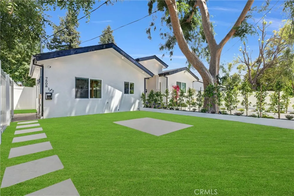 7508 Claire Avenue Reseda, CA 91335