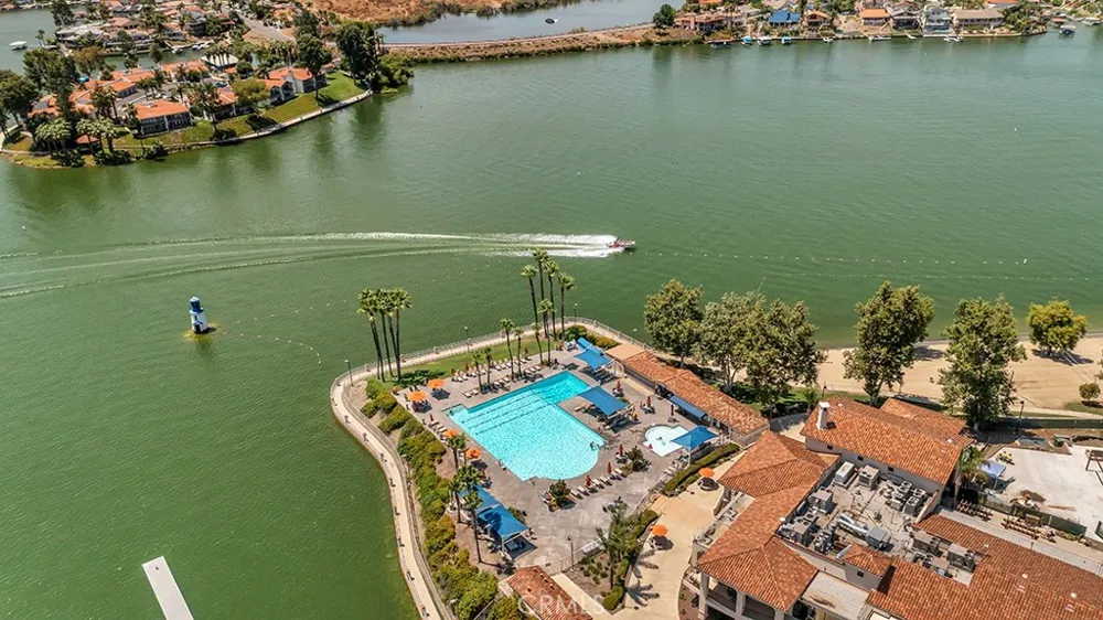 30050 Big Range #2 Canyon Lake, CA 92587