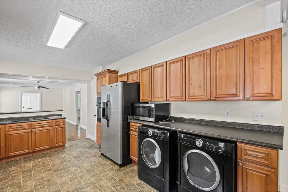 405 HAYNES ST Memphis, TN 38111