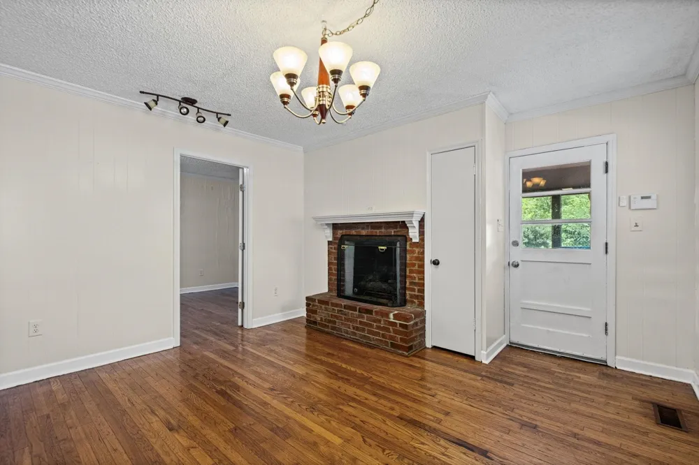 405 HAYNES ST Memphis, TN 38111