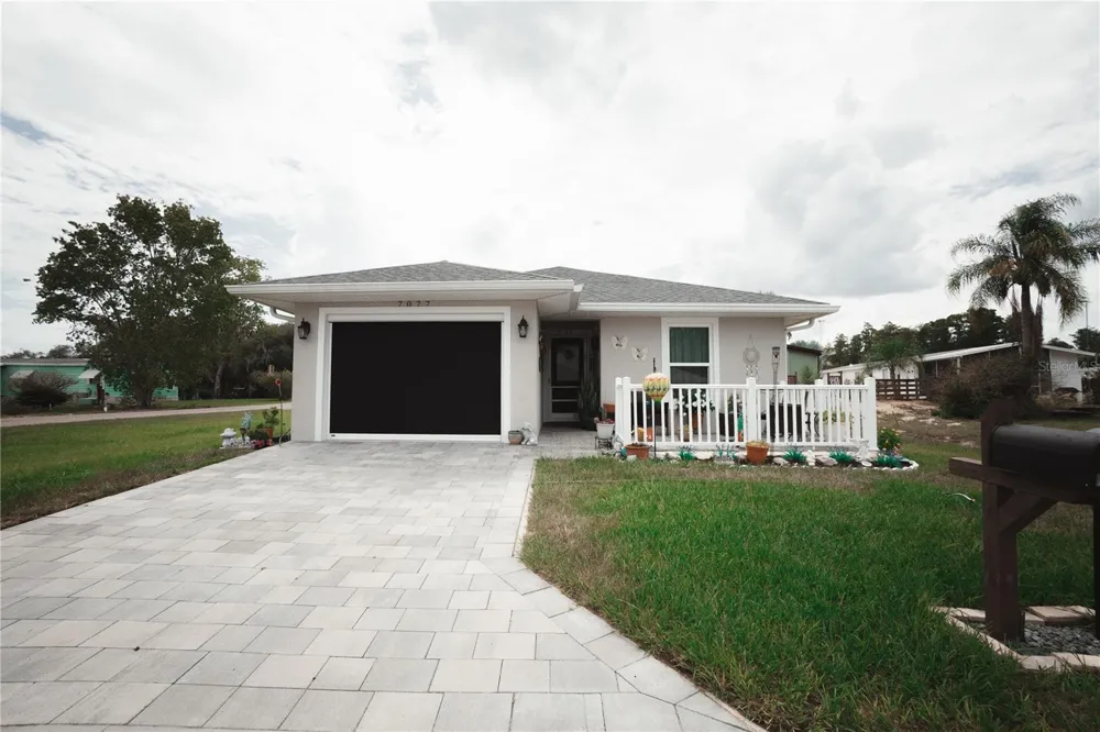7077 TAMARIND WAY Lake Wales, FL 33898