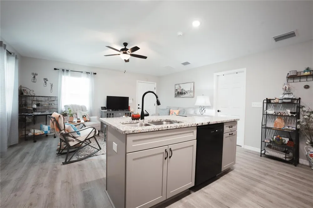 7077 TAMARIND WAY Lake Wales, FL 33898