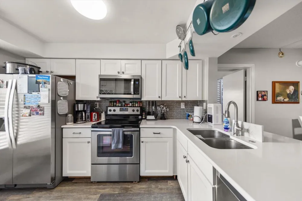 6219 PALMA DEL MAR BOULEVARD S #102 St Petersburg, FL 33715