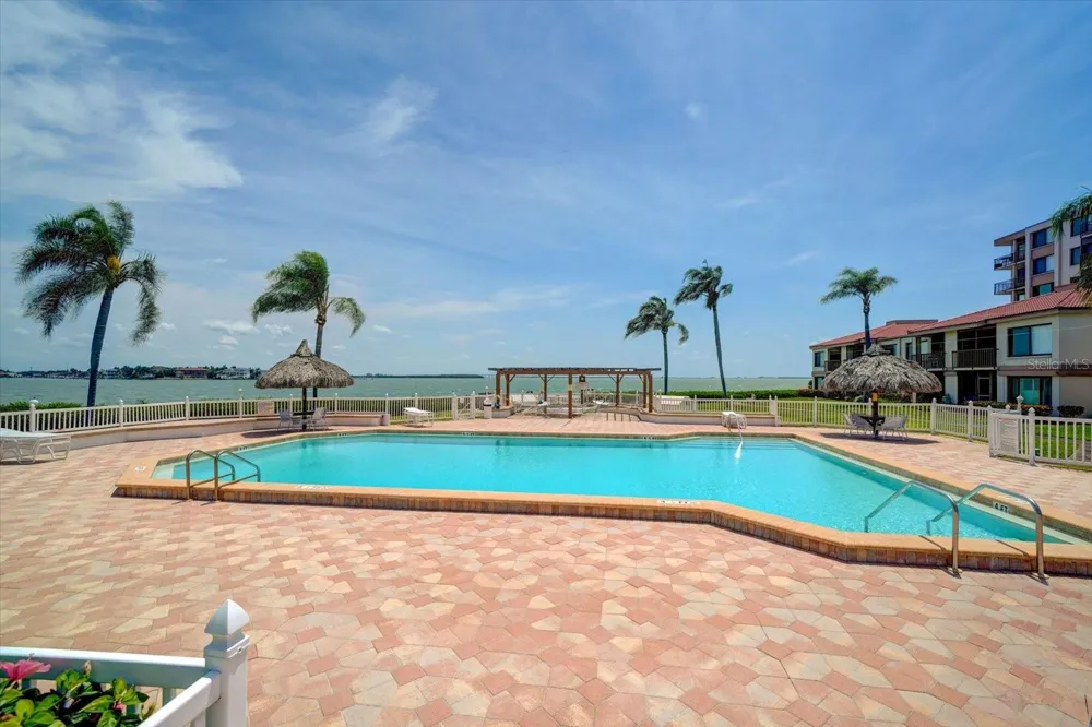 6219 PALMA DEL MAR BOULEVARD S #102 St Petersburg, FL 33715