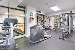 1800 OLD MEADOW ROAD #101 Mclean, VA 22102