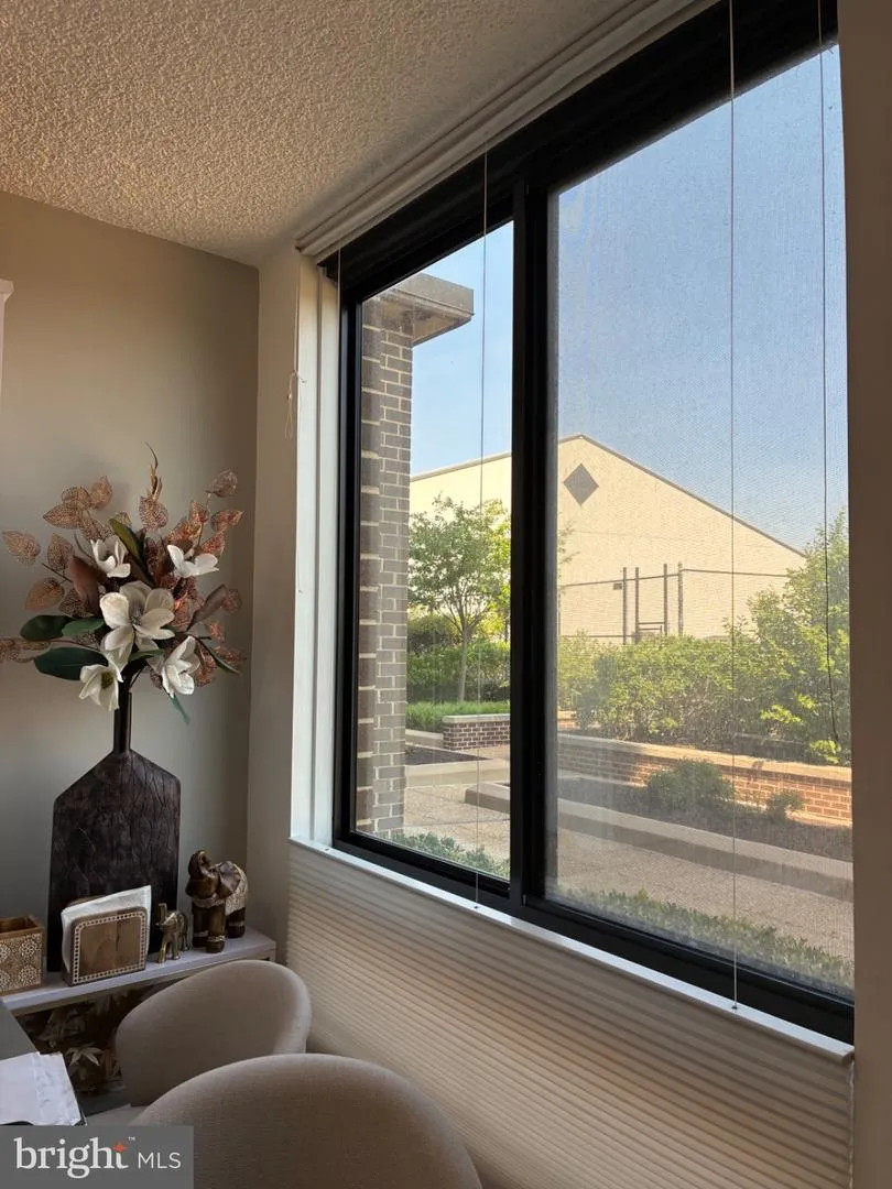 1800 OLD MEADOW ROAD #101 Mclean, VA 22102