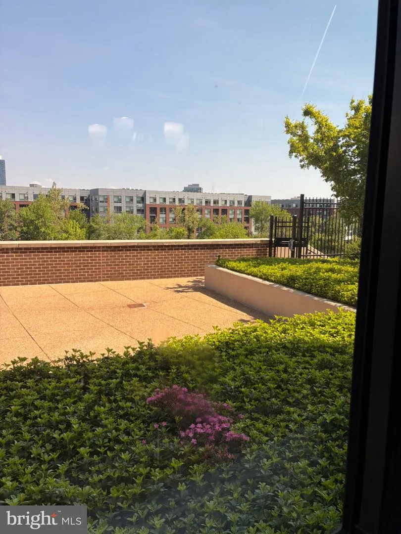 1800 OLD MEADOW ROAD #101 Mclean, VA 22102