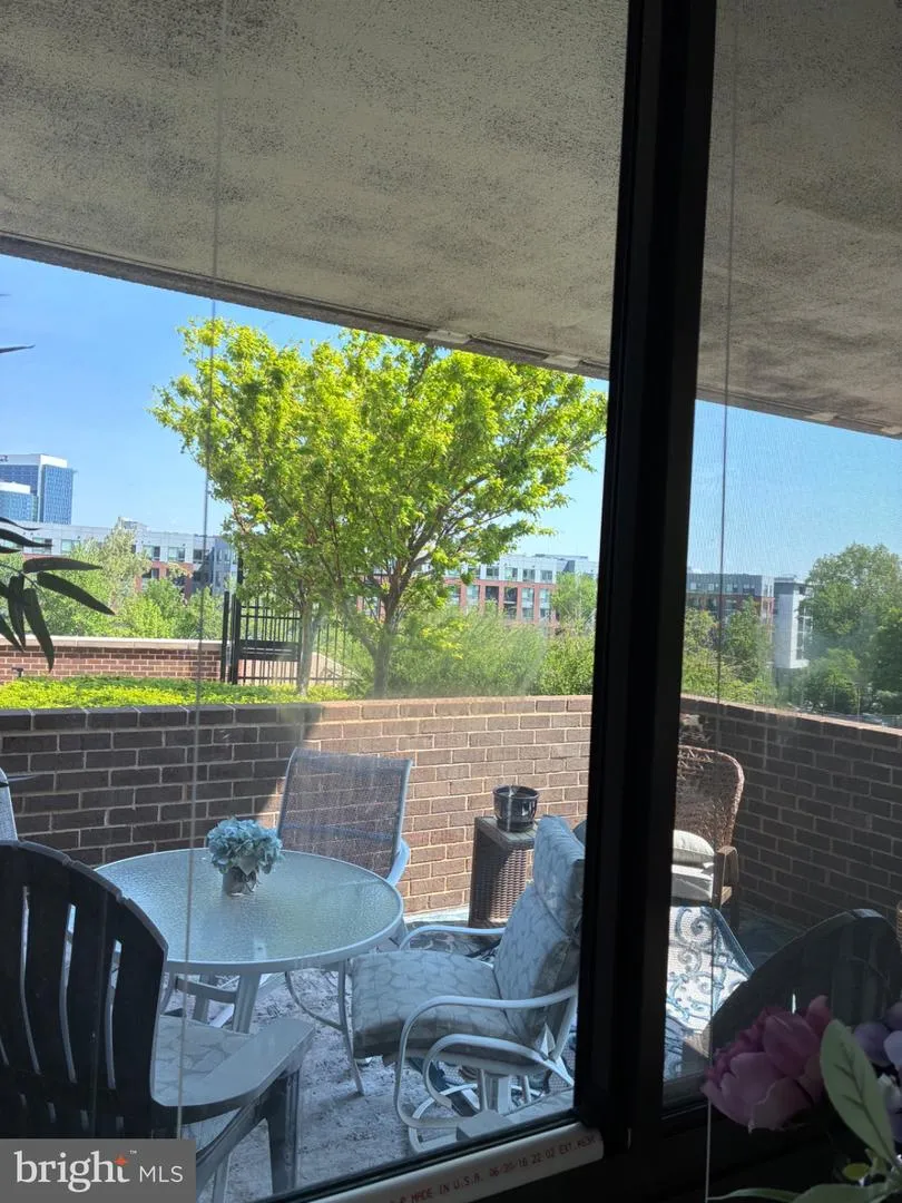 1800 OLD MEADOW ROAD #101 Mclean, VA 22102