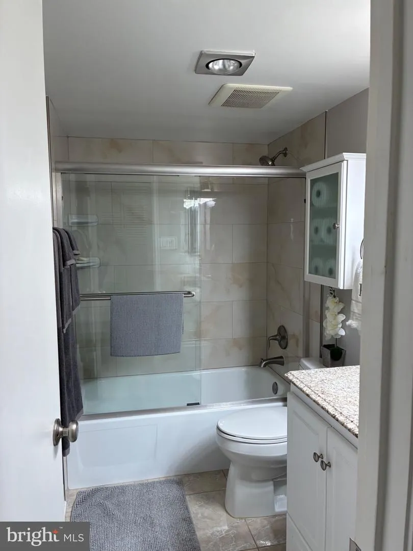 1800 OLD MEADOW ROAD #101 Mclean, VA 22102