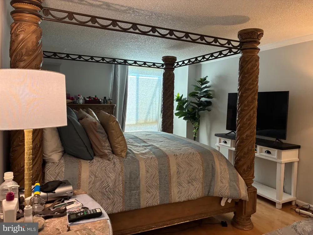 1800 OLD MEADOW ROAD #101 Mclean, VA 22102
