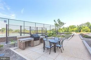 1800 OLD MEADOW ROAD #101 Mclean, VA 22102