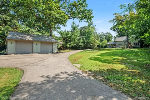 6700 Pontiac Trail Road